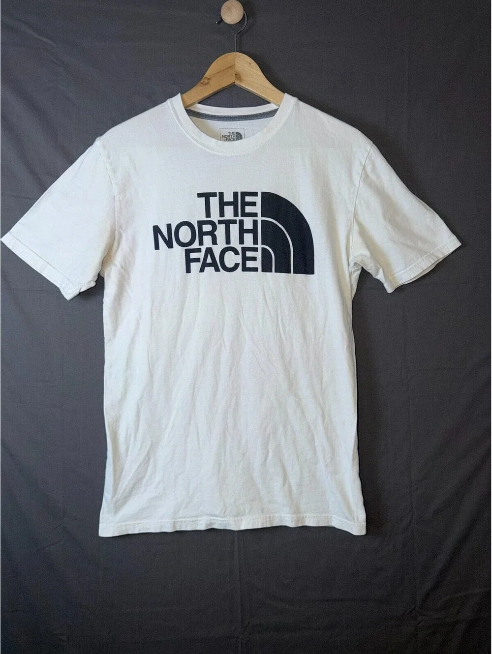 The North Face Men’s S White Logo T‑Shirt 100% Cotton Standard Fit